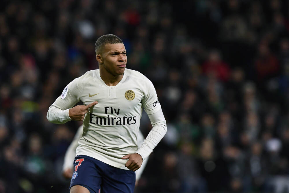 咳咳咳咳咳不停！咳嗽时有这3个表现，别犹豫，赶紧去医院→